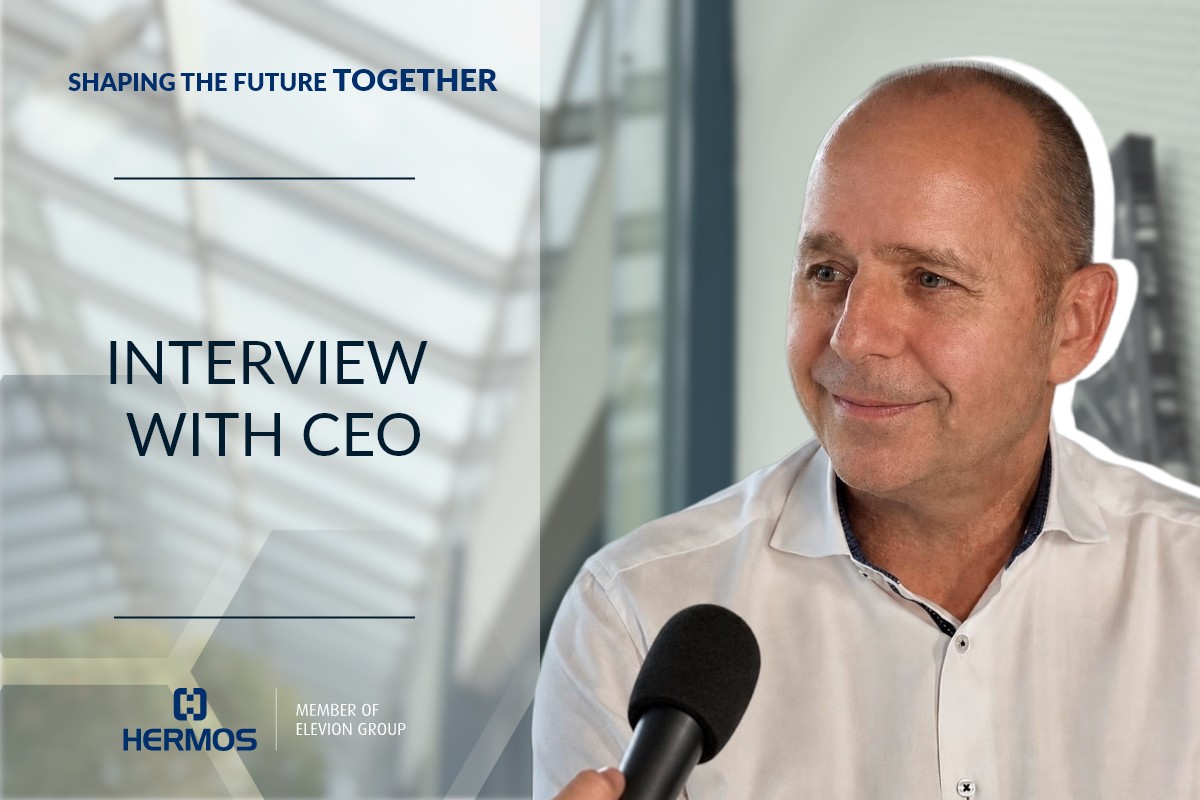 HERMOS CEO Harald Köhler speaking in an interview about automation and future-oriented solutions.
